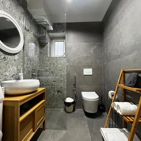 Bllok Area *